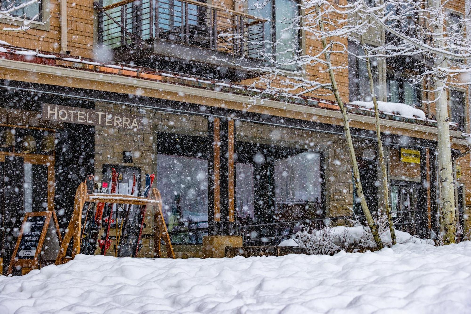 Hotel Terra Jackson Hole, A Noble House Resort Титон-Вилидж Экстерьер фото
